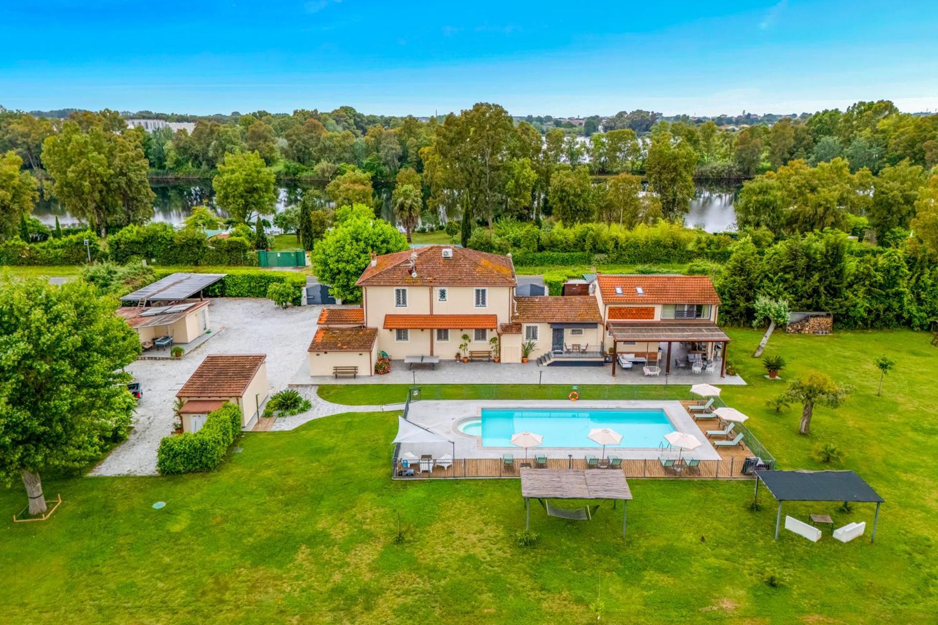 מסרוסה Vistalago Versilia מראה חיצוני תמונה