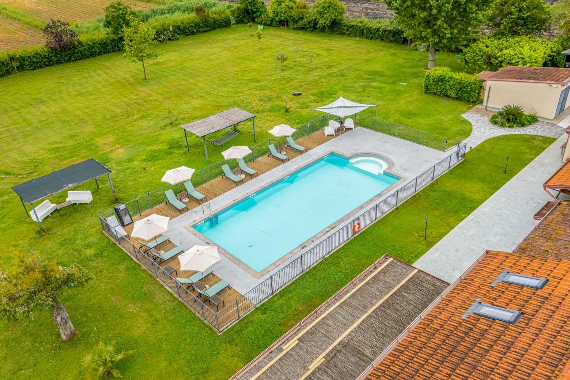 מסרוסה Vistalago Versilia מראה חיצוני תמונה